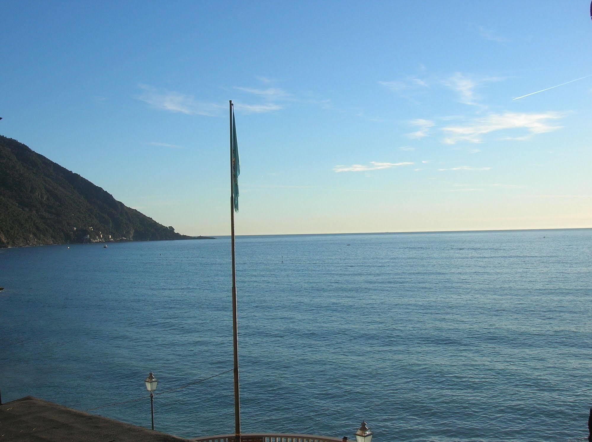 Hotel Casmona Camogli Exterior photo